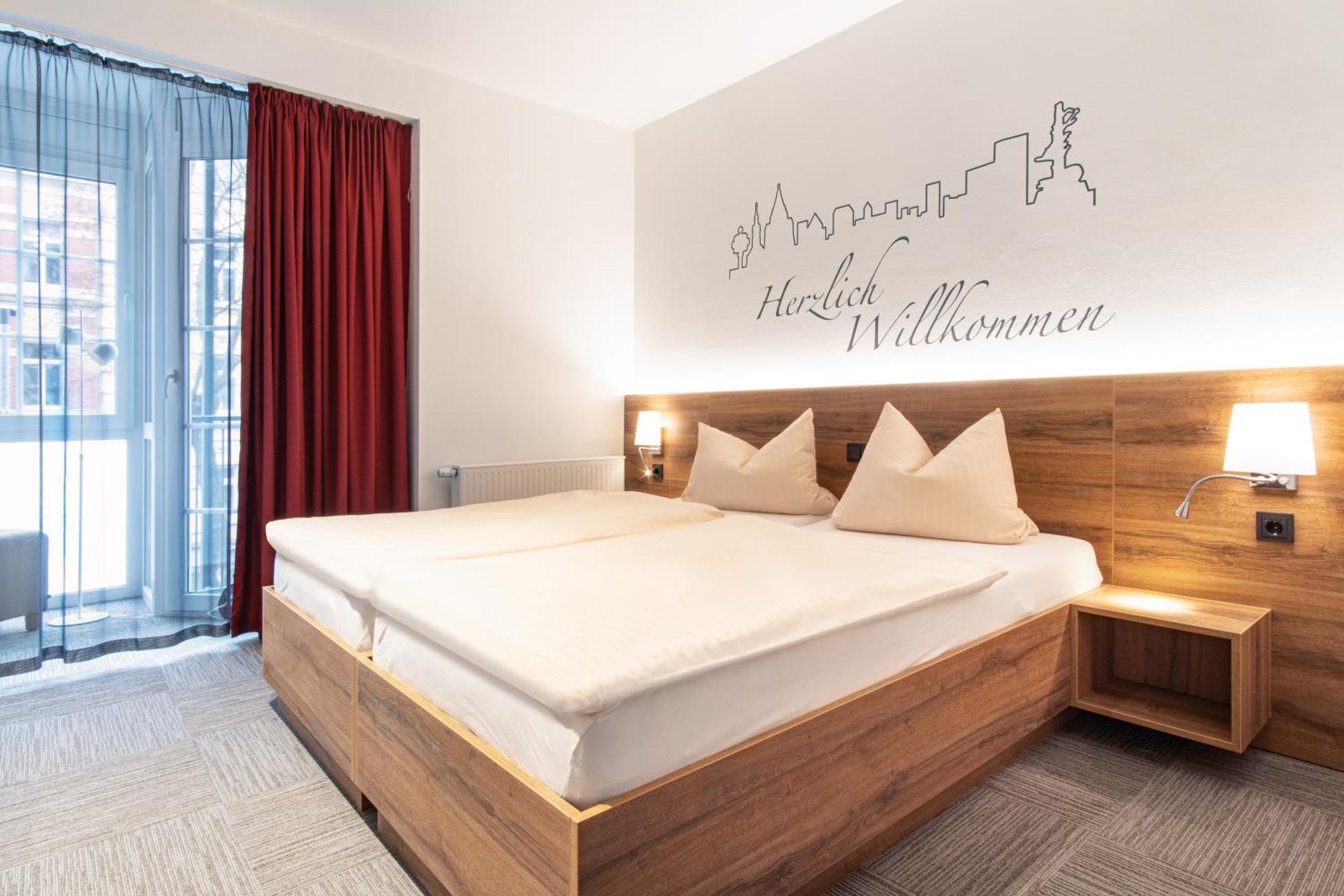 Hotel Wettiner Hof รีซา ภายนอก รูปภาพ